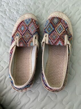 Women's Multicolor Woven Slip-On Flats